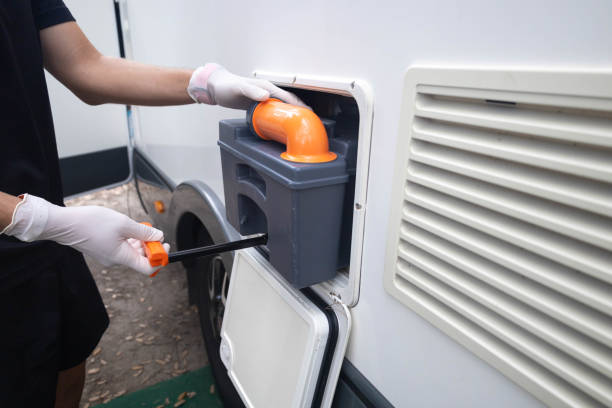 Best Portable bathroom rental  in Vineyard, CA
